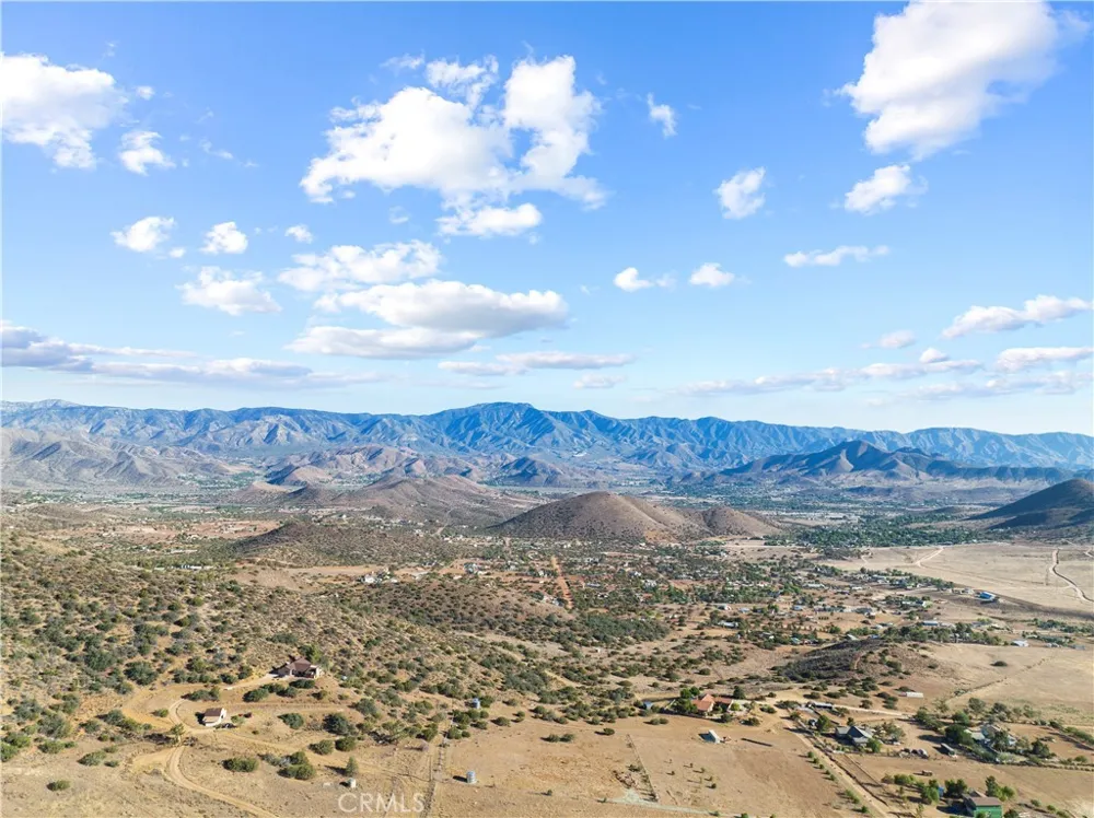 2945 Shannon Valley Acton, CA 93510