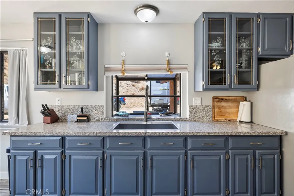 2945 Shannon Valley Acton, CA 93510