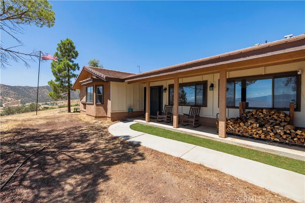 2945 Shannon Valley Acton, CA 93510