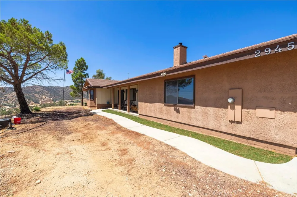 2945 Shannon Valley Acton, CA 93510