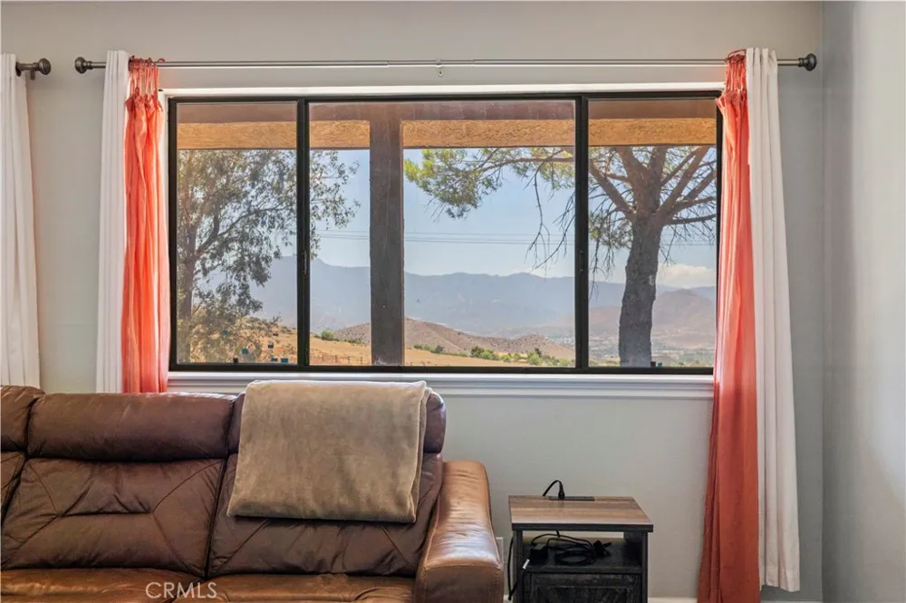 2945 Shannon Valley Acton, CA 93510