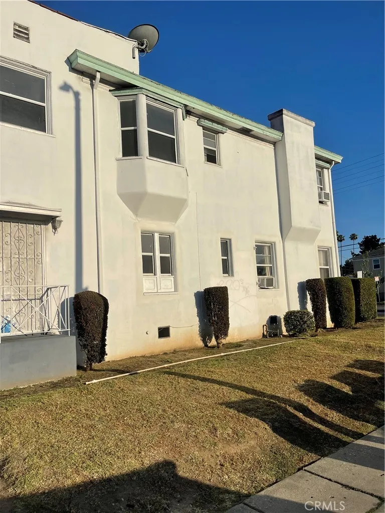 1522 Bronson Ave Other, CA 90019