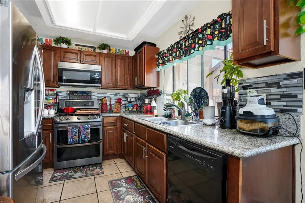 44809 Caboose Drive Lancaster, CA 93535
