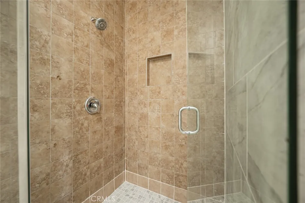 14151 Chandler Sherman Oaks, CA 91401