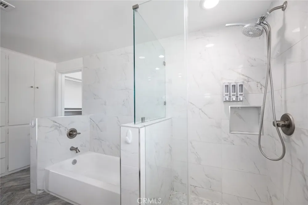 14151 Chandler Sherman Oaks, CA 91401