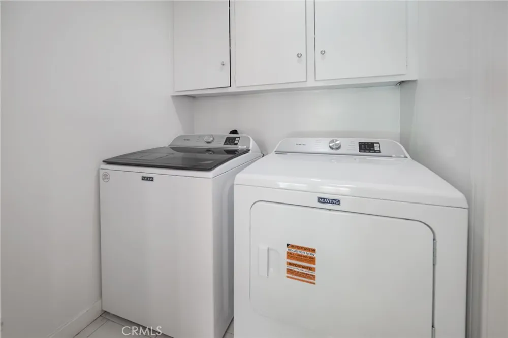 14151 Chandler Sherman Oaks, CA 91401