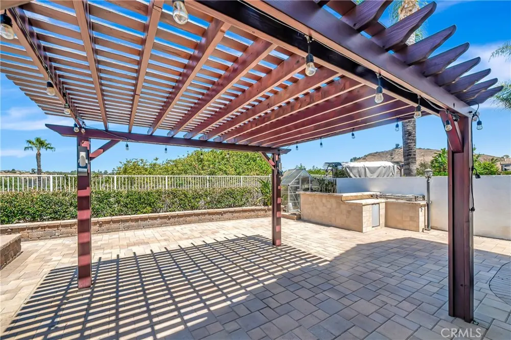 24743 Calle Altamira Calabasas, CA 91302