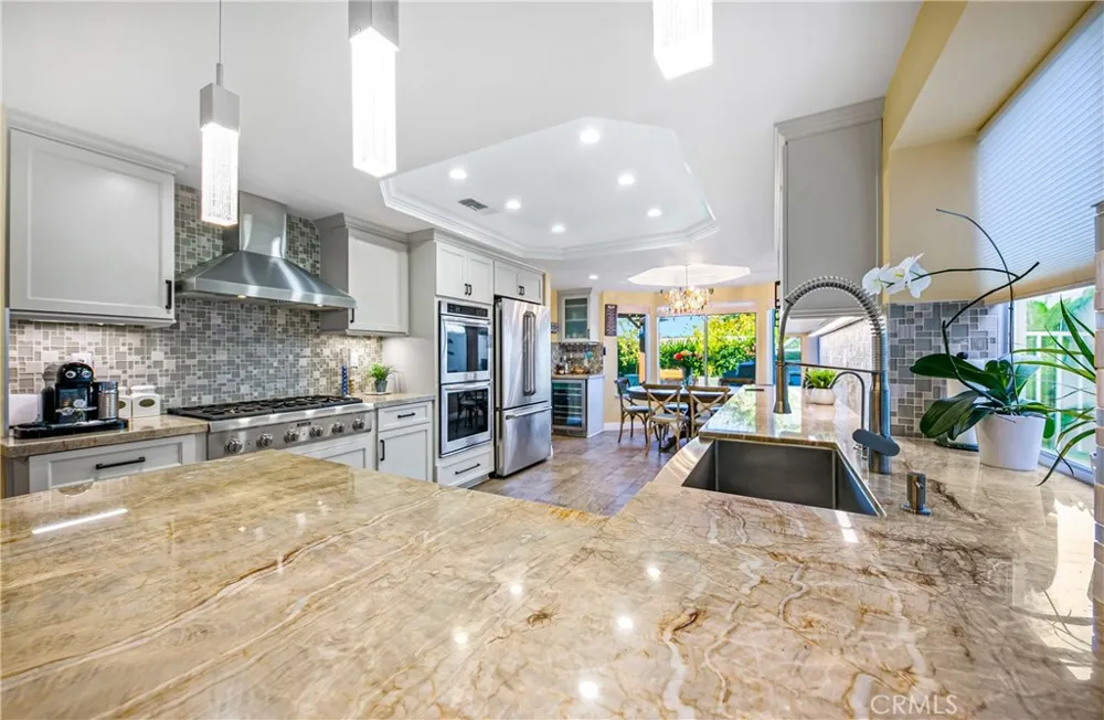 24743 Calle Altamira Calabasas, CA 91302