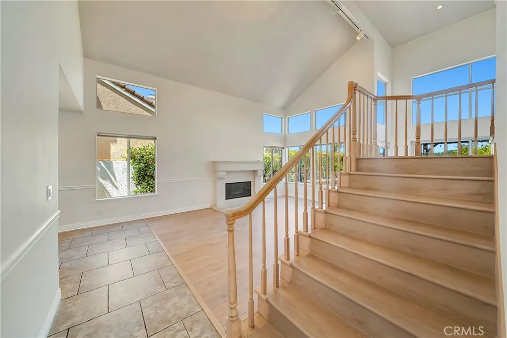24743 Calle Altamira Calabasas, CA 91302