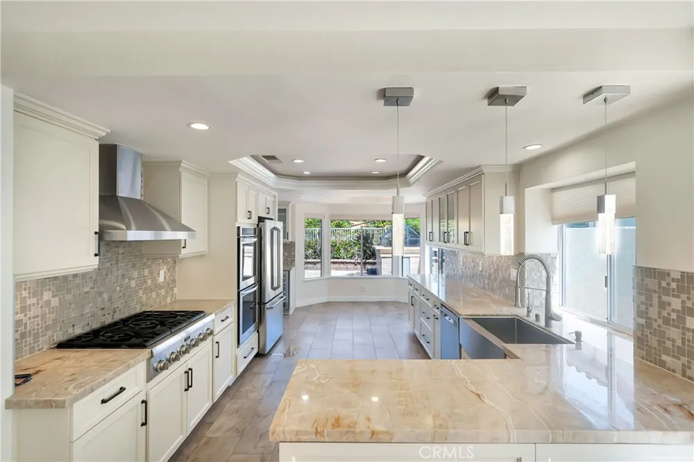 24743 Calle Altamira Calabasas, CA 91302