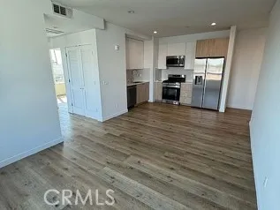 222 Manhattan Los Angeles, CA 90004