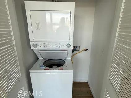 222 Manhattan Los Angeles, CA 90004