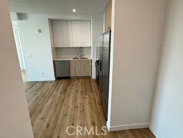 222 Manhattan Los Angeles, CA 90004