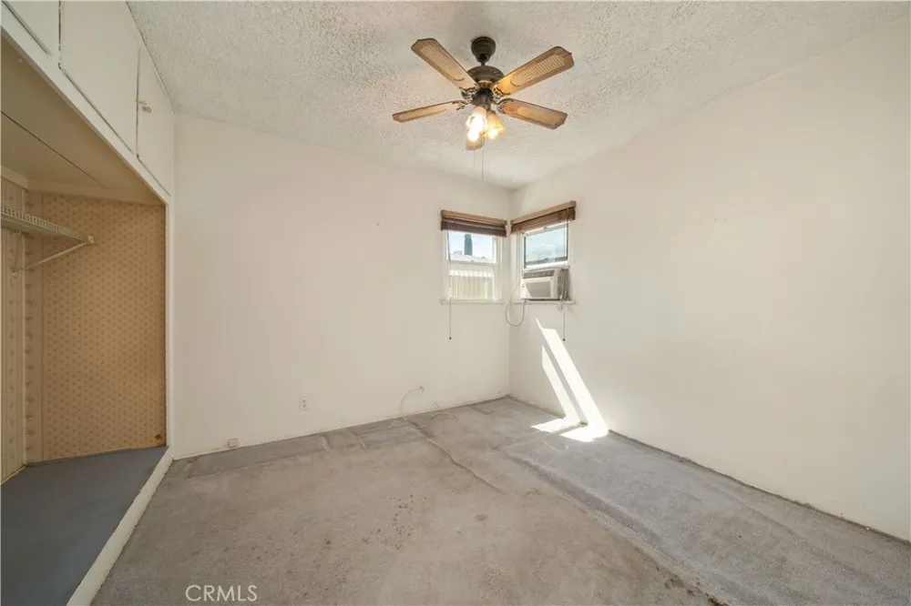 12473 Ralston Sylmar, CA 91342