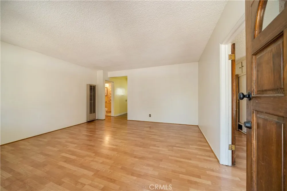 12473 Ralston Sylmar, CA 91342