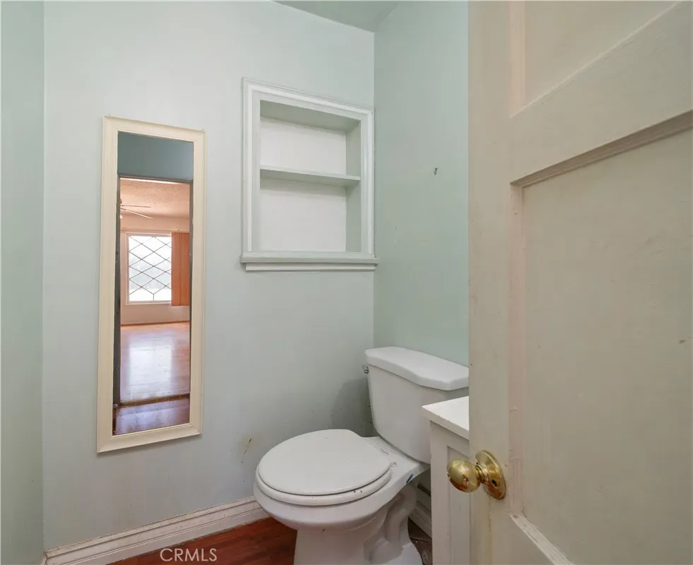 12473 Ralston Sylmar, CA 91342
