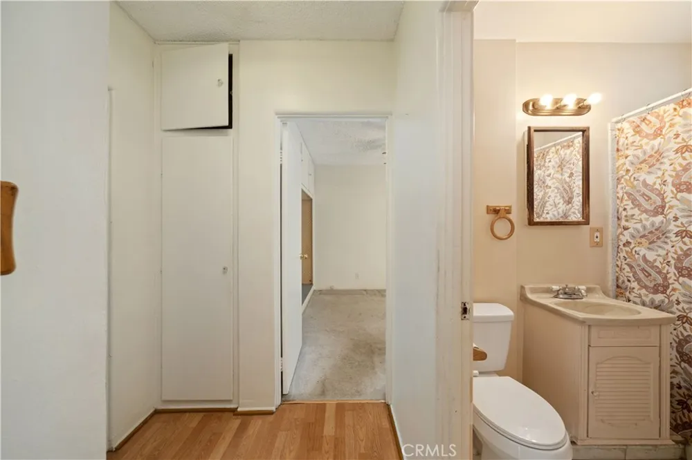 12473 Ralston Sylmar, CA 91342
