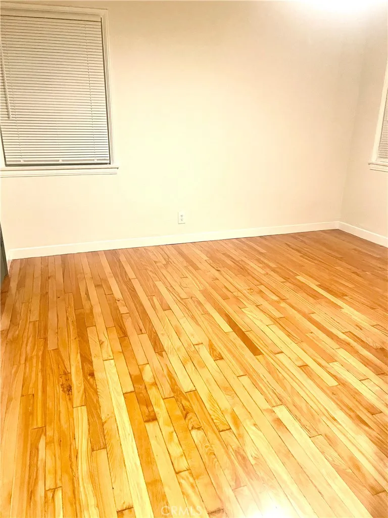 5758 Vineland Avenue North Hollywood, CA 91601
