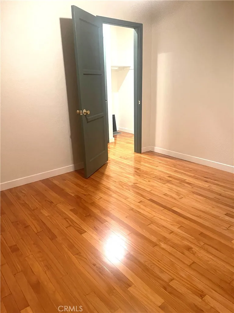 5758 Vineland Avenue North Hollywood, CA 91601