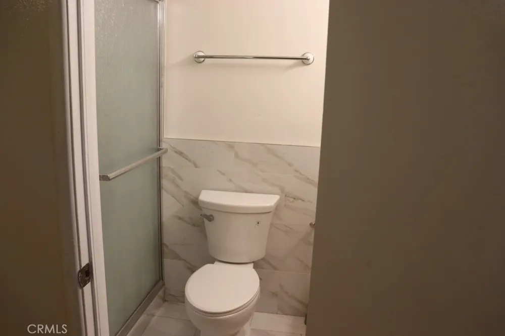 18616 Lassen Street Northridge, CA 91324