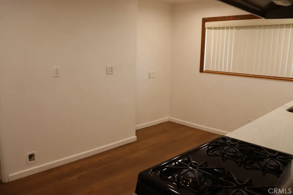 18616 Lassen Street Northridge, CA 91324