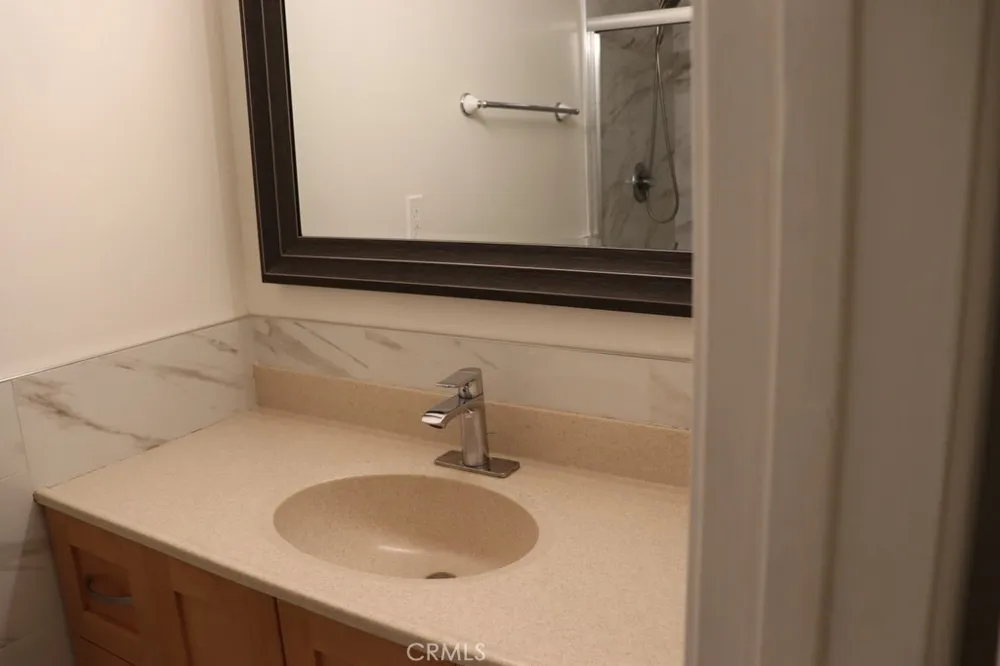 18616 Lassen Street Northridge, CA 91324