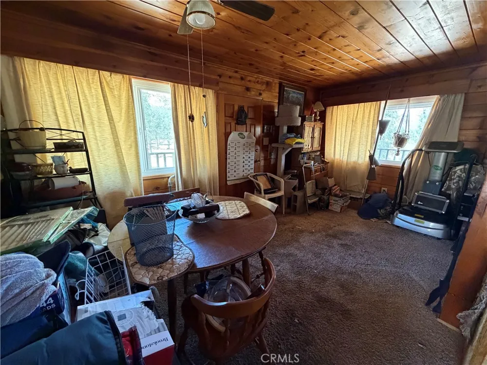 3512 Oakwood Mountain Mesa, CA 93240