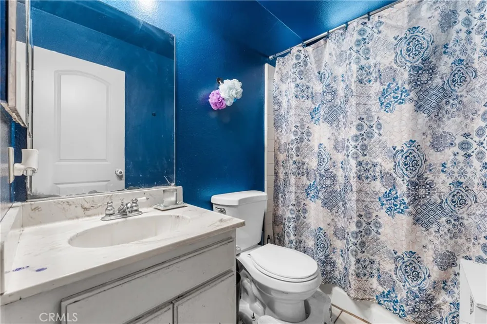 1152 E Avenue J12 Lancaster, CA 93535
