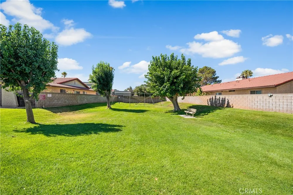 1152 E Avenue J12 Lancaster, CA 93535