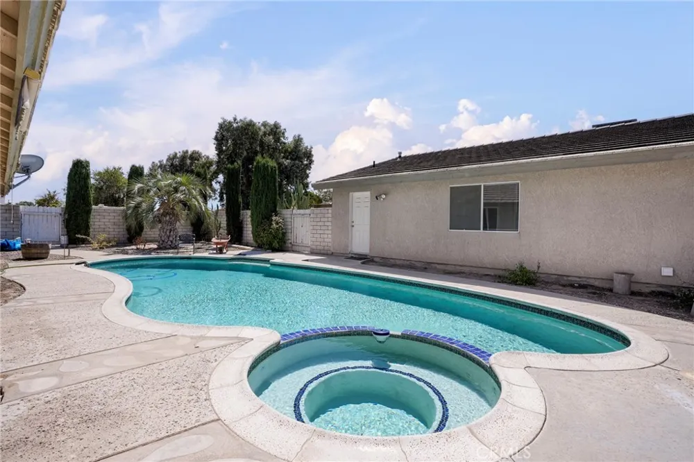 14664 Pamlico Road Apple Valley, CA 92307
