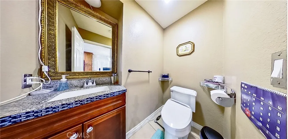 913 S Wilton Place Los Angeles, CA 90019