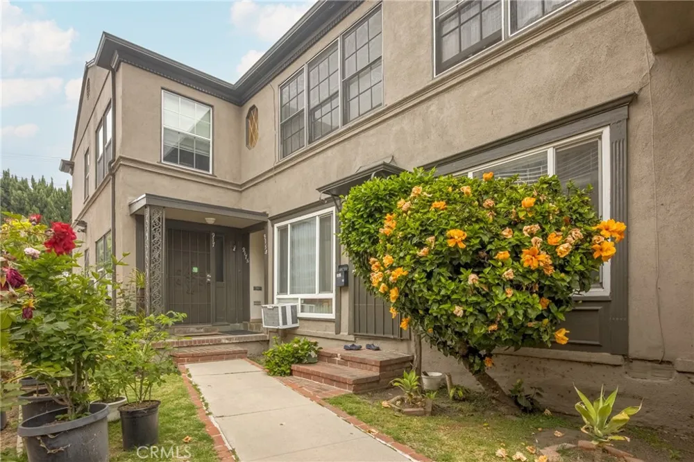 913 S Wilton Place Los Angeles, CA 90019