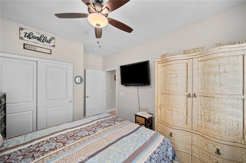 27105 Yearling Saugus, CA 91350