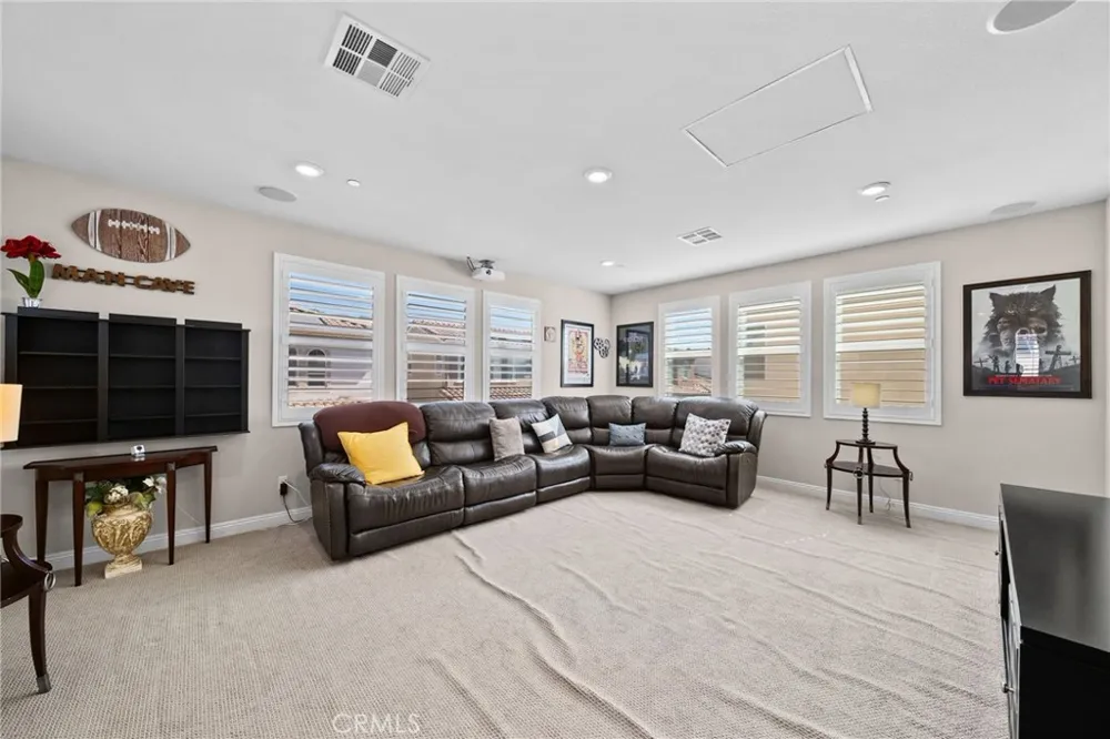 27105 Yearling Saugus, CA 91350