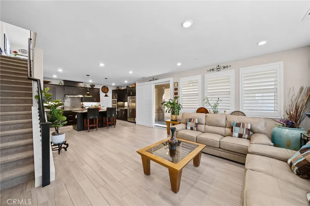 27105 Yearling Saugus, CA 91350