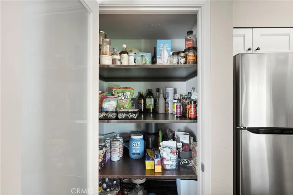 21227 Trumpet Drive #202 Newhall, CA 91321