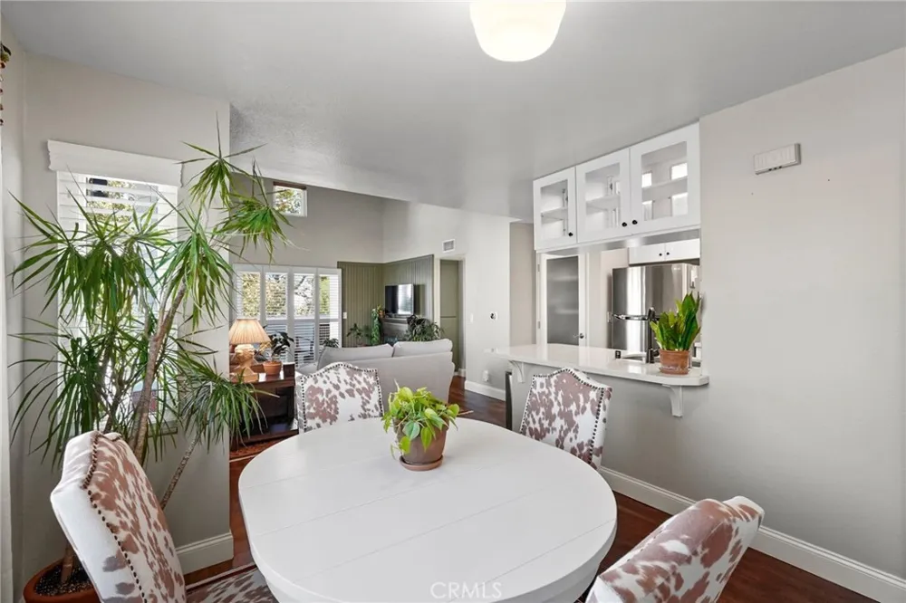 21227 Trumpet Drive #202 Newhall, CA 91321