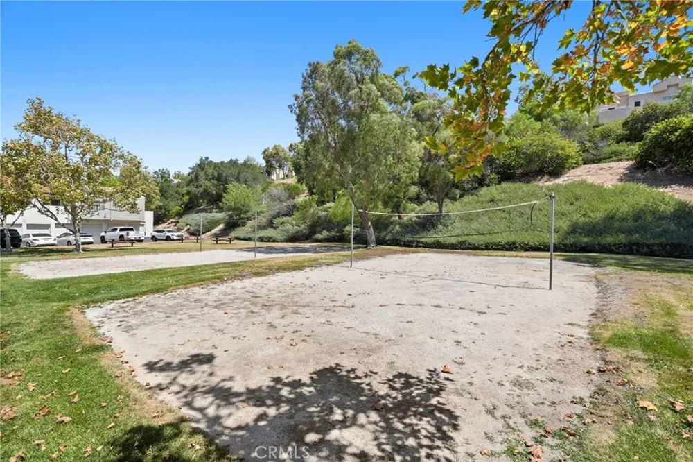 21227 Trumpet Drive #202 Newhall, CA 91321