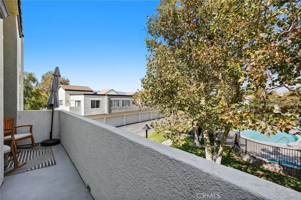 21227 Trumpet Drive #202 Newhall, CA 91321