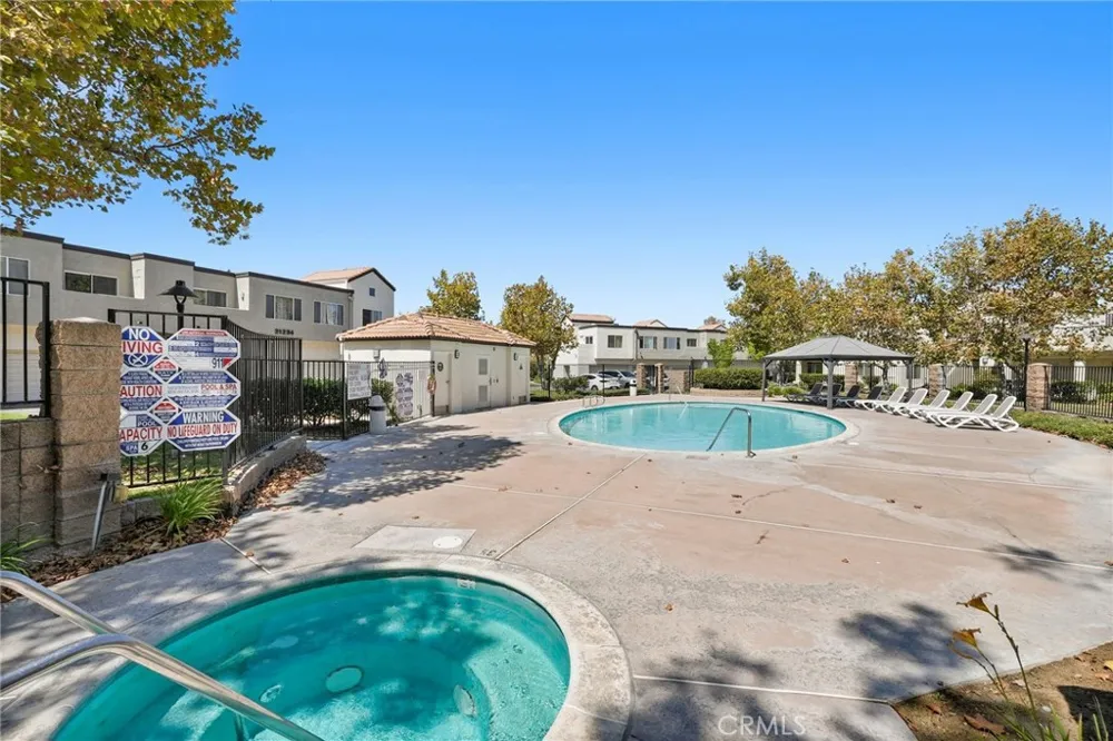 21227 Trumpet Drive #202 Newhall, CA 91321