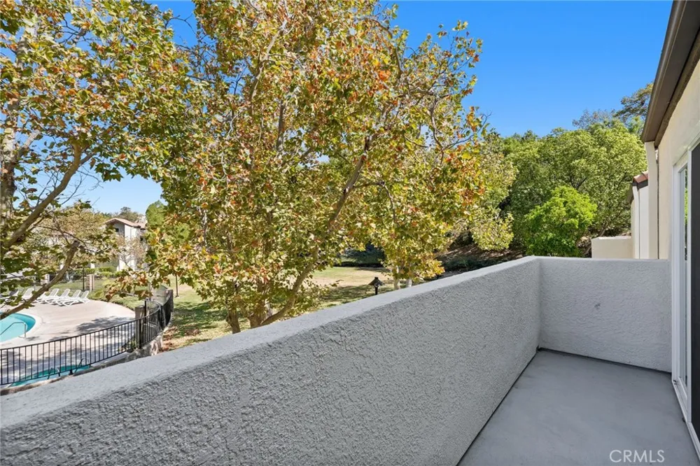21227 Trumpet Drive #202 Newhall, CA 91321