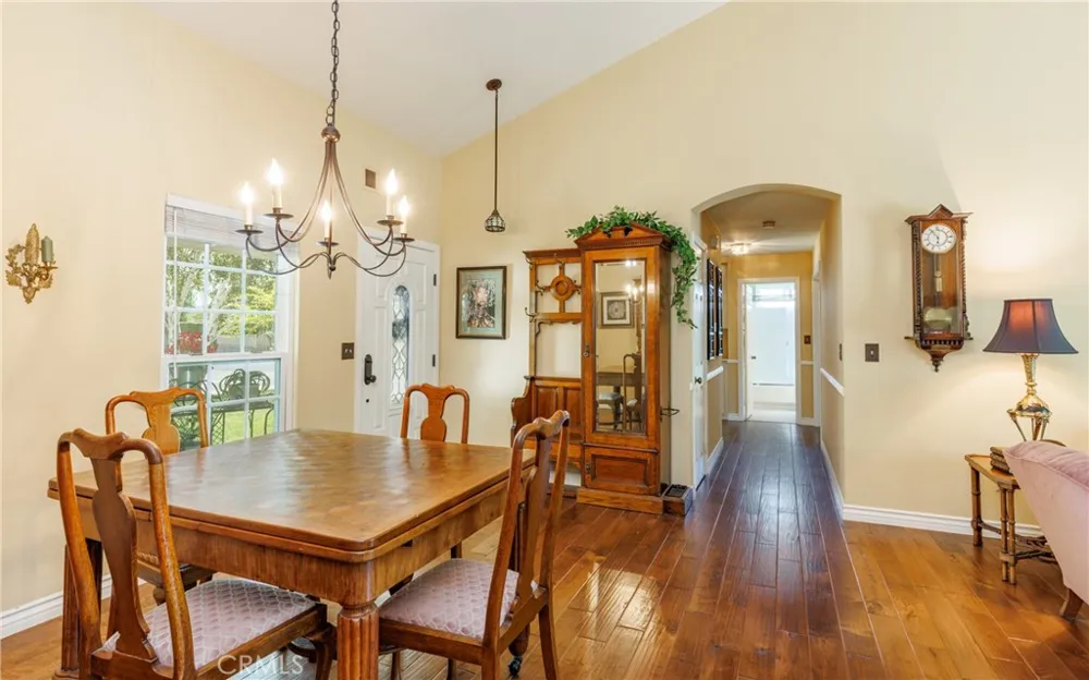 25503 Via Impreso Valencia, CA 91355