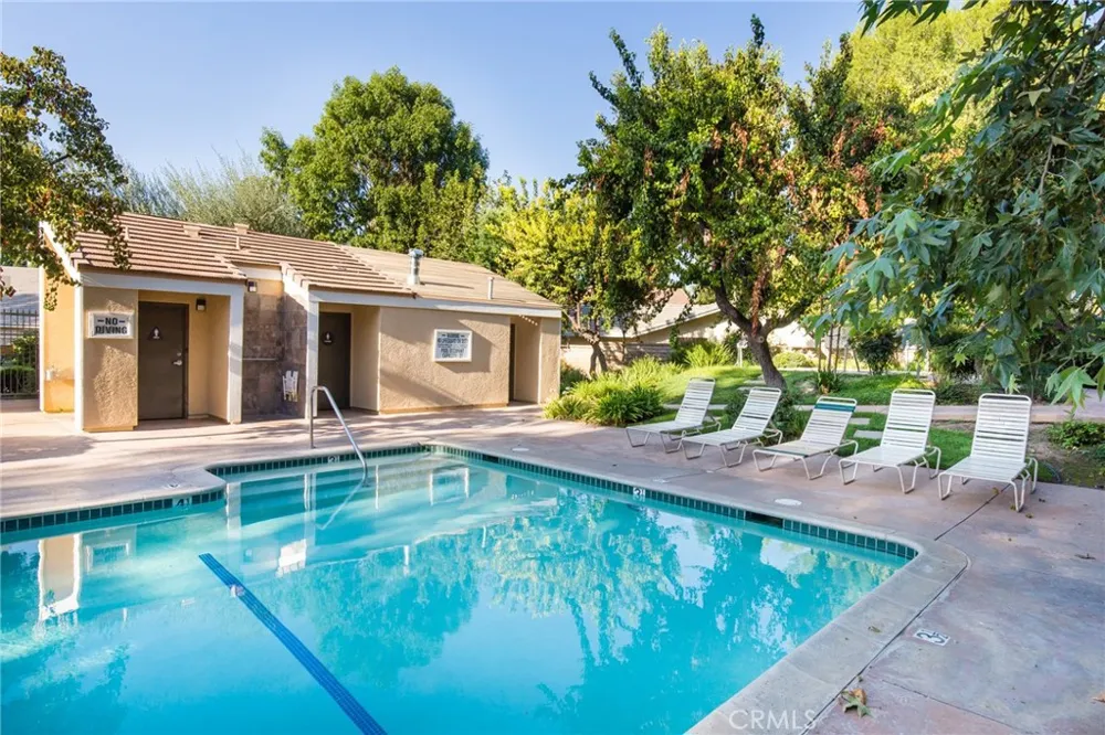 25503 Via Impreso Valencia, CA 91355