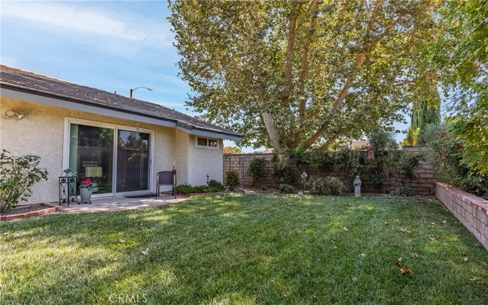 25503 Via Impreso Valencia, CA 91355