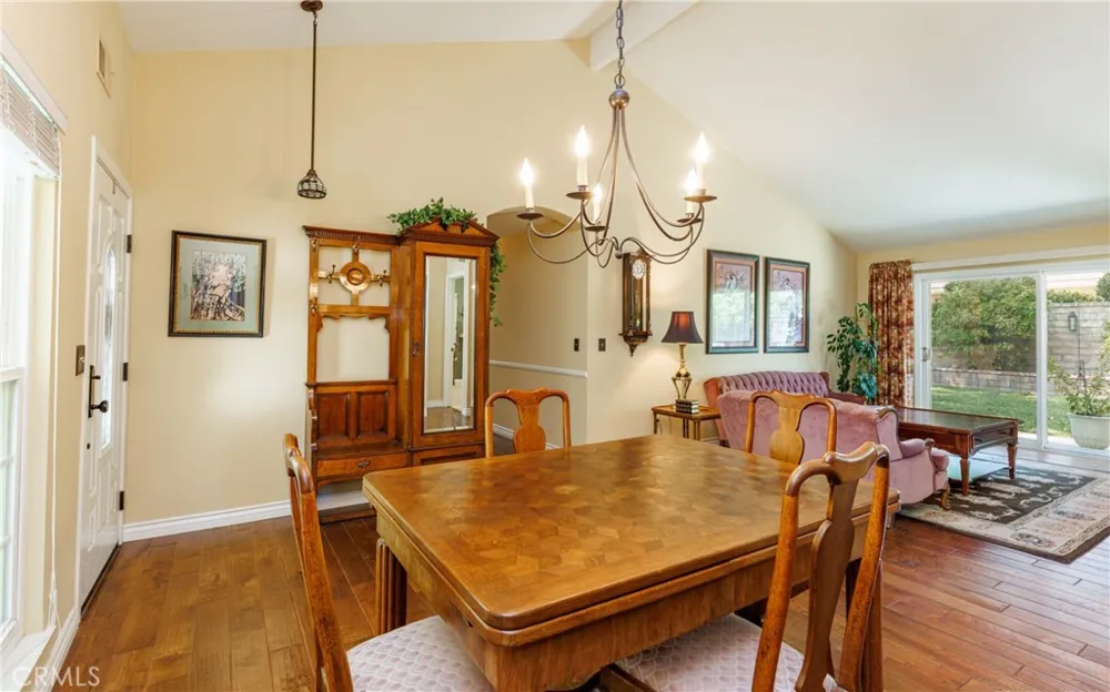 25503 Via Impreso Valencia, CA 91355