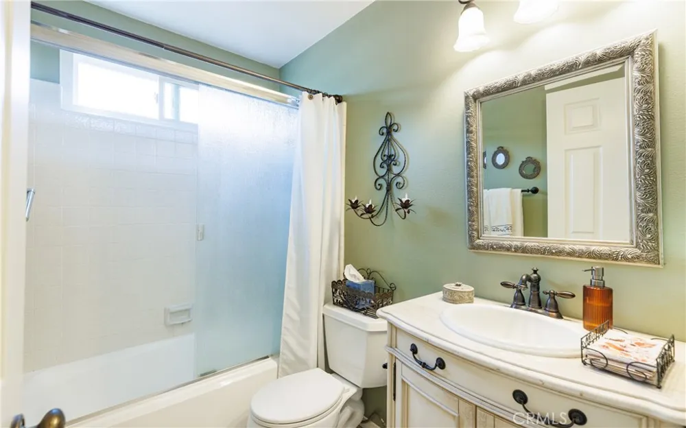 25503 Via Impreso Valencia, CA 91355