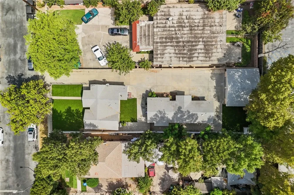 6906 Alabama Canoga Park, CA 91303