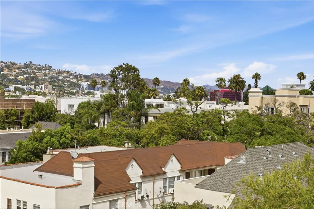 450 N Palm Dr #407 Beverly Hills, CA 90210