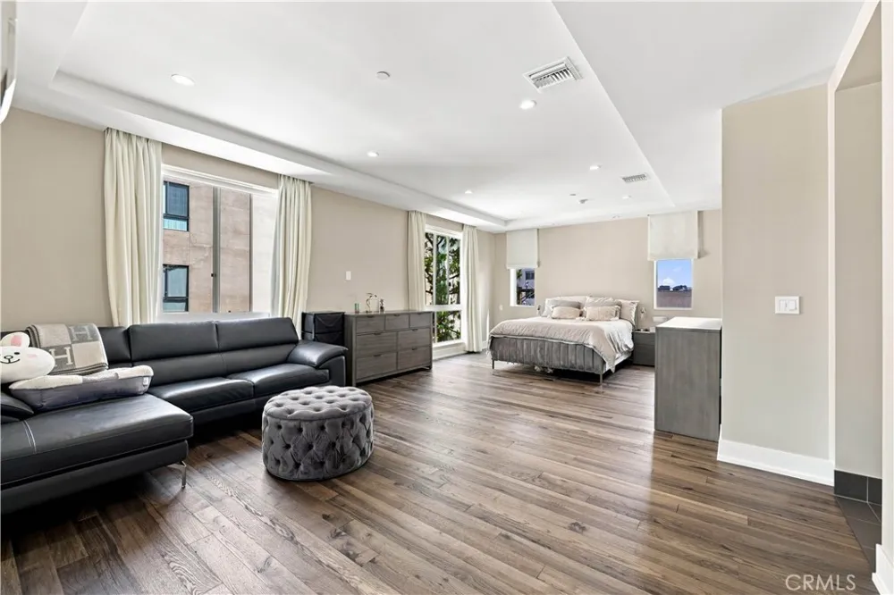 450 N Palm Dr #407 Beverly Hills, CA 90210