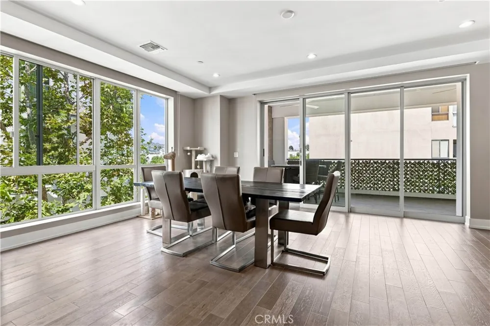 450 N Palm Dr #407 Beverly Hills, CA 90210